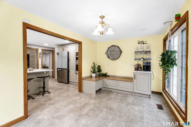 142 Ford Road, Woodbridge, CT 06525