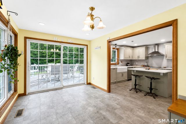 142 Ford Road, Woodbridge, CT 06525