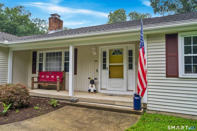 142 Ford Road, Woodbridge, CT 06525