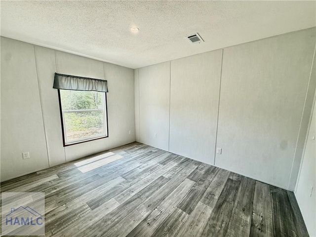 1112 Buster Phillips Road SE, Ludowici, GA 31316