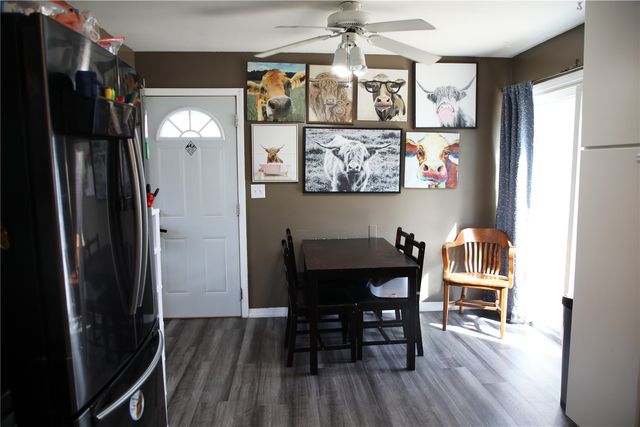 114 E Willman Street, Hiawatha, IA 52233