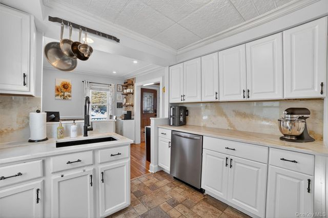 81 Walton Avenue, White Plains, NY 10606