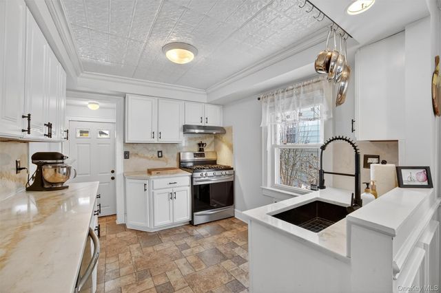 81 Walton Avenue, White Plains, NY 10606