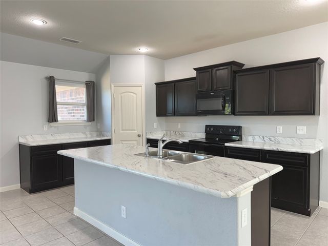 2126 Candace Drive, Lancaster, TX 75146