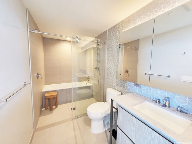 1000 Auahi Street 3301, Honolulu, HI 96814