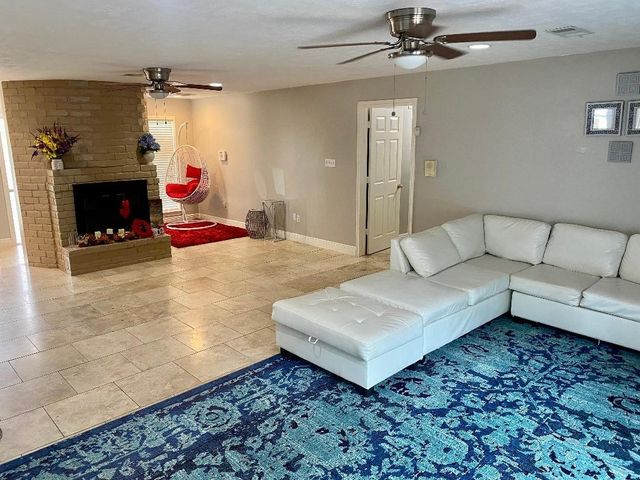 2419 Briarlee Drive, Houston, TX 77077