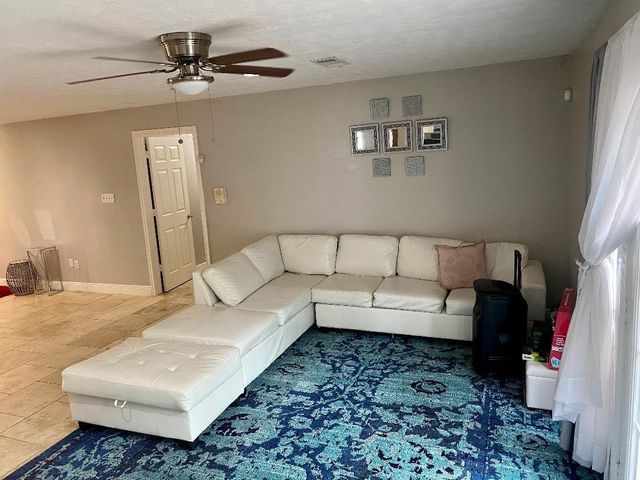 2419 Briarlee Drive, Houston, TX 77077