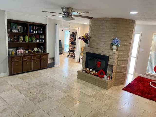 2419 Briarlee Drive, Houston, TX 77077