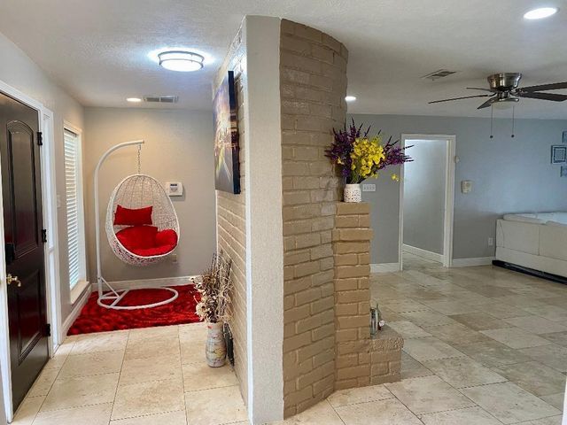 2419 Briarlee Drive, Houston, TX 77077