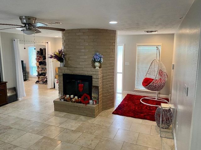 2419 Briarlee Drive, Houston, TX 77077