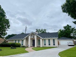 2419 Briarlee Drive, Houston, TX 77077