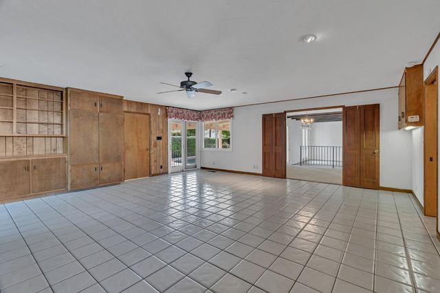 2506 Kenmore Ct, Modesto, CA 95355