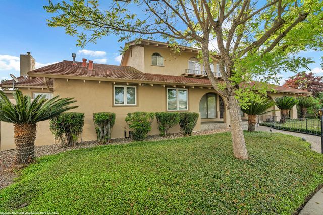 2506 Kenmore Ct, Modesto, CA 95355