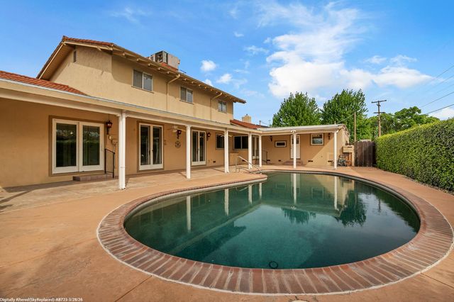 2506 Kenmore Ct, Modesto, CA 95355