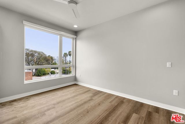 7428 Santa Monica Boulevard 301, West Hollywood, CA 90046