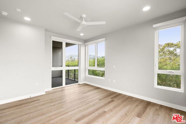 7428 Santa Monica Boulevard 301, West Hollywood, CA 90046