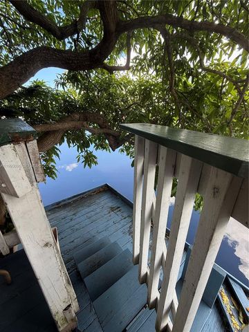 7643 NW South River Dr, Medley, FL 33166