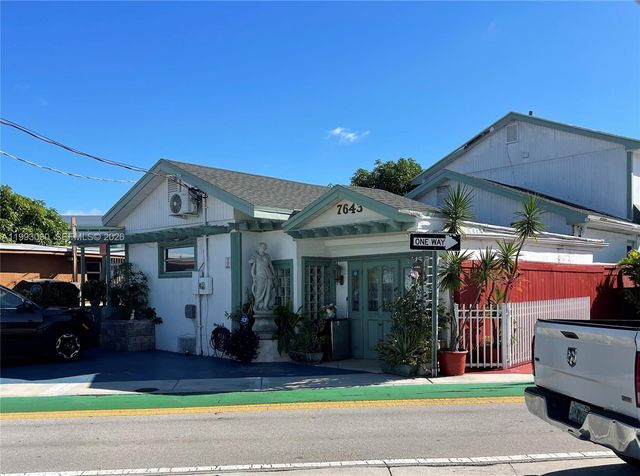 7643 NW South River Dr, Medley, FL 33166