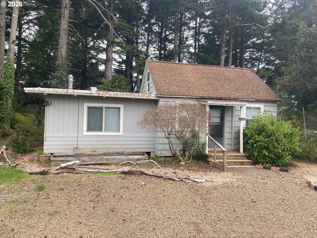 6721 RHODODENDRON Ave, Gleneden Beach, OR 97388