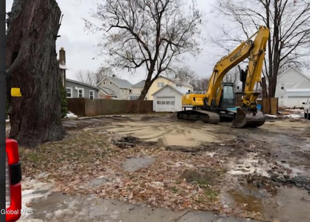 14 Stevens Street, Glens Falls, NY 12801