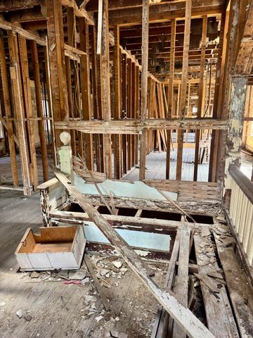 1028 Main Street, Klamath Falls, OR 97601
