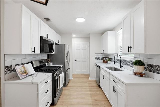 6839 Silver Maple Drive, Rex, GA 30273