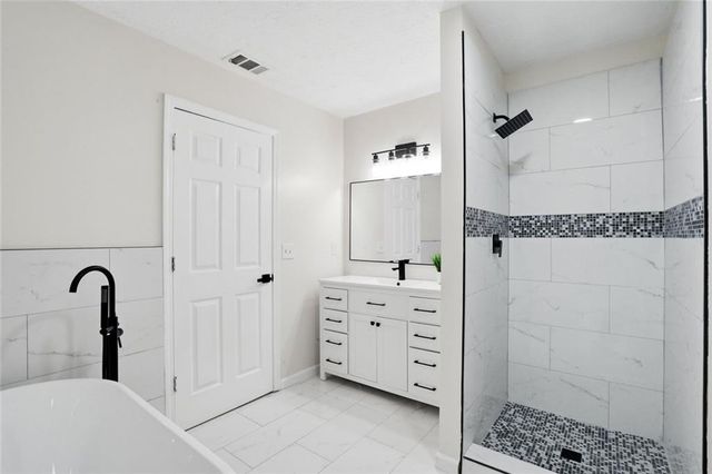6839 Silver Maple Drive, Rex, GA 30273