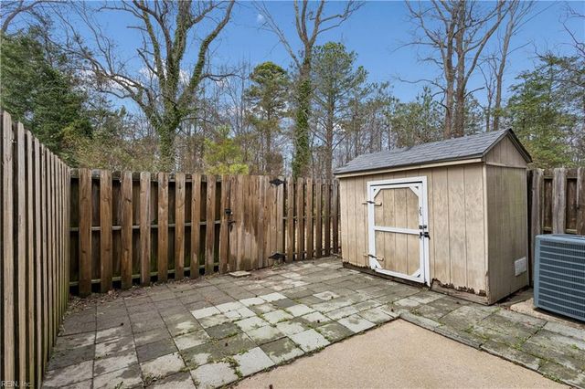 1630 Darren CIR, Portsmouth, VA 23701