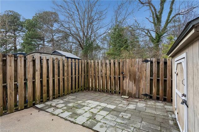 1630 Darren CIR, Portsmouth, VA 23701