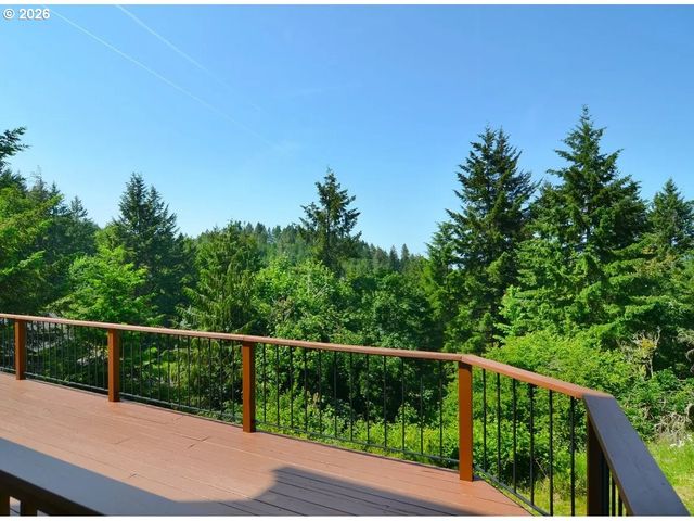 643 STARTOUCH Dr, Eugene, OR 97405