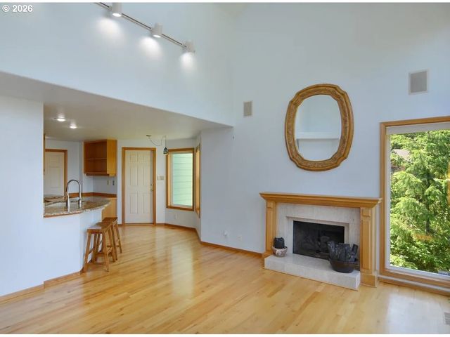 643 STARTOUCH Dr, Eugene, OR 97405