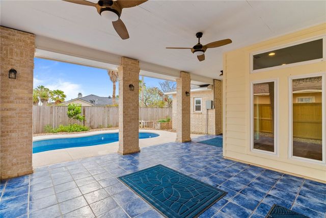 16118 Broomsedge St, Corpus Christi, TX 78418