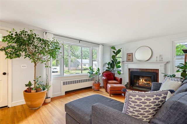 18 Pine Cone Drive, Barrington, RI 02806