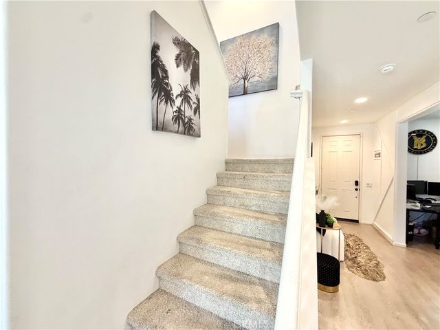 30120 Crescent Pointe Way, Menifee, CA 92585