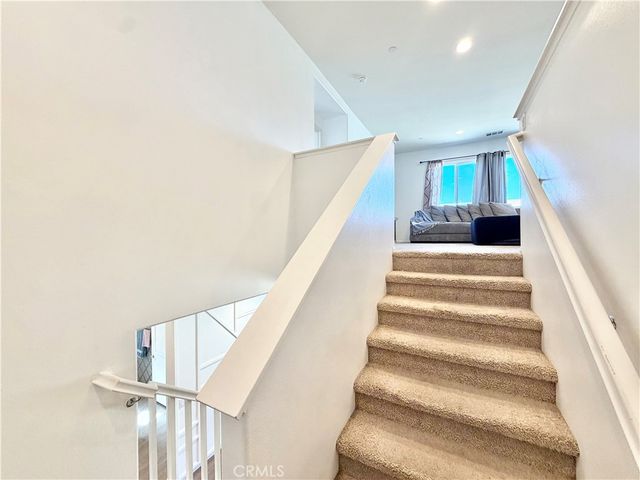 30120 Crescent Pointe Way, Menifee, CA 92585