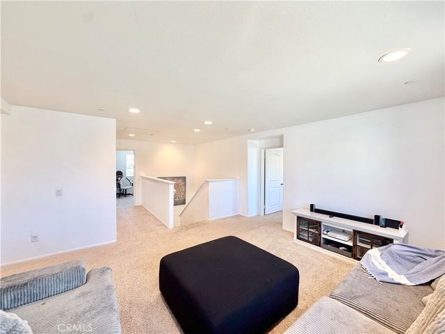 30120 Crescent Pointe Way, Menifee, CA 92585