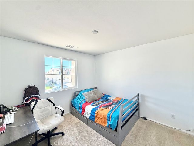 30120 Crescent Pointe Way, Menifee, CA 92585