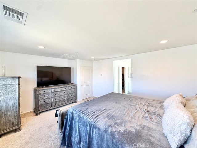 30120 Crescent Pointe Way, Menifee, CA 92585