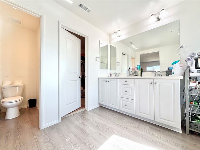 30120 Crescent Pointe Way, Menifee, CA 92585