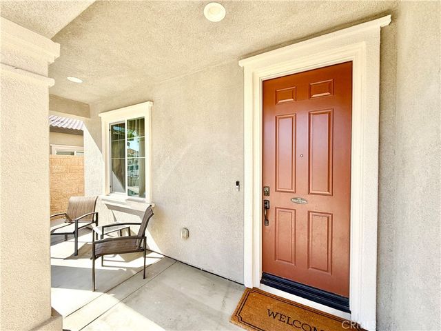30120 Crescent Pointe Way, Menifee, CA 92585