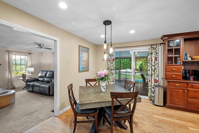 11 Arthur Gordon Dr, Rowley, MA 01969