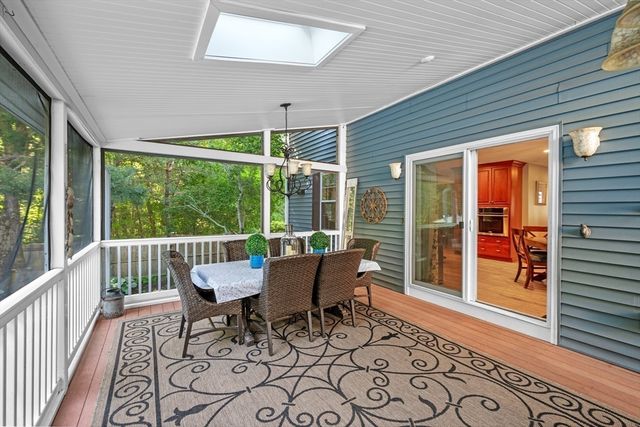 11 Arthur Gordon Dr, Rowley, MA 01969