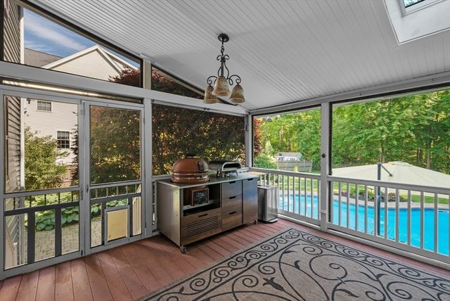11 Arthur Gordon Dr, Rowley, MA 01969