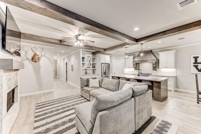 161 Springs Edge Drive, Conroe, TX 77356