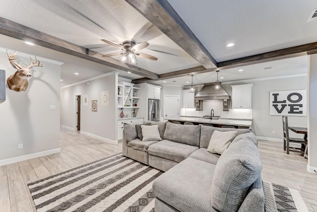 161 Springs Edge Drive, Conroe, TX 77356