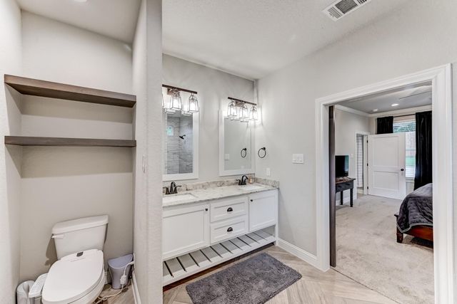 161 Springs Edge Drive, Conroe, TX 77356
