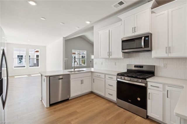 2210 Edwin DR, Chesapeake, VA 23322