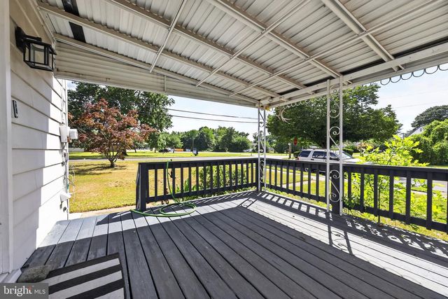 285 MILL RD, Burlington, NJ 08016
