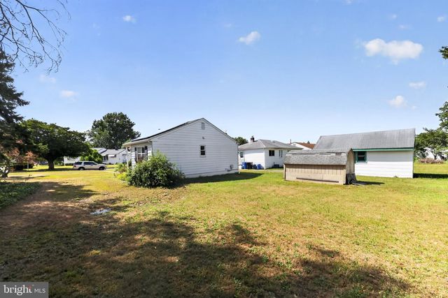 285 MILL RD, Burlington, NJ 08016