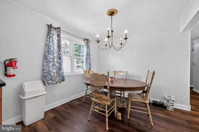 285 MILL RD, Burlington, NJ 08016